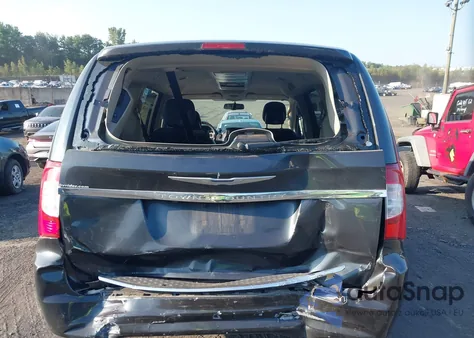 2014 Chrysler Town & Country Touring из США, поврежденный, VIN 2C4RC1BG3ER300837